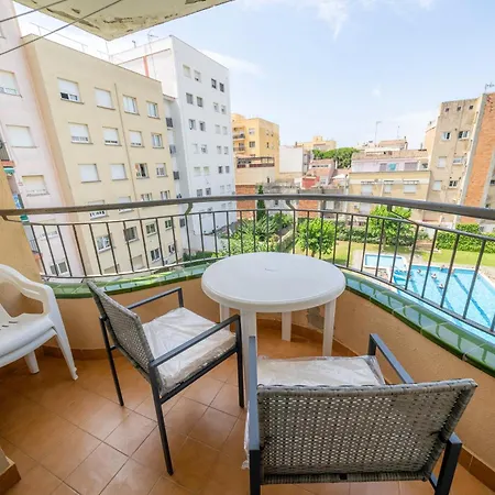 Апартаменты Homeholidaysrentals Atico Ocean Пинеда-де-Мар