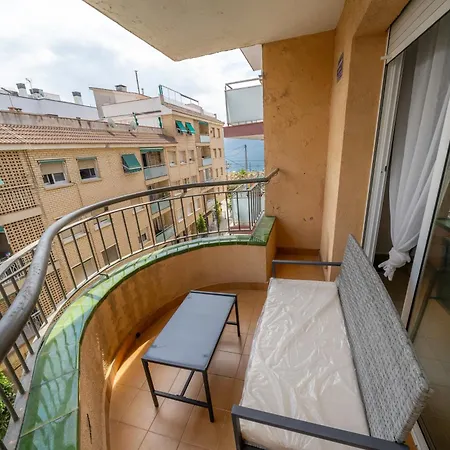 Апартаменты Homeholidaysrentals Atico Ocean Пинеда-де-Мар